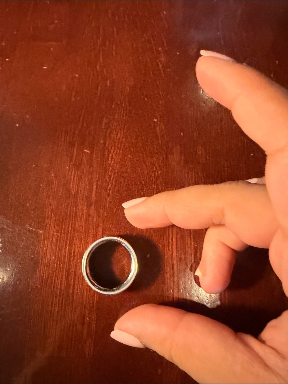 Oura 4 gold Ring in size 7